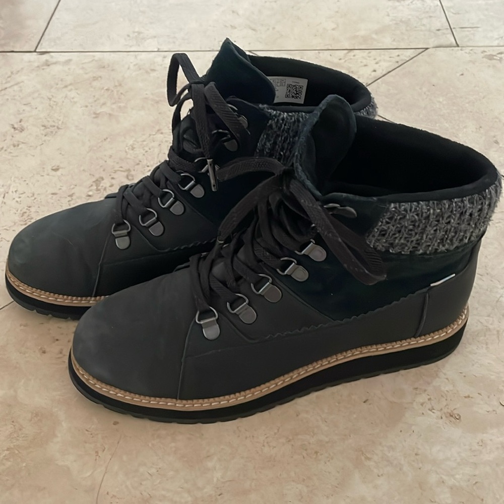 TOMS Mesa Boot in Black, Waterproof